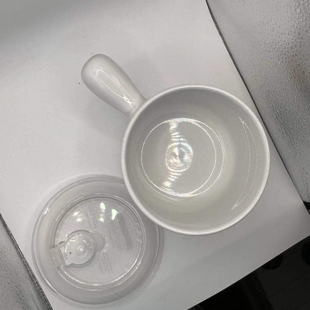 25 FL OZ Soup Mug W/ Lid and Pop Out‎ Steam Vent. NEW
